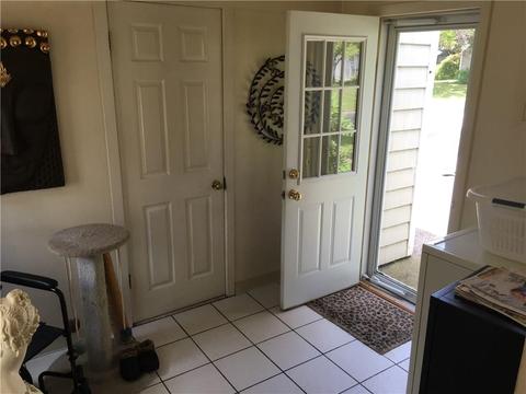 30 Rutherford Ave, Warwick, RI 02886 photo 5