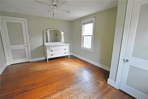 206 Holmes Rd, Warwick, RI 02888 photo 3