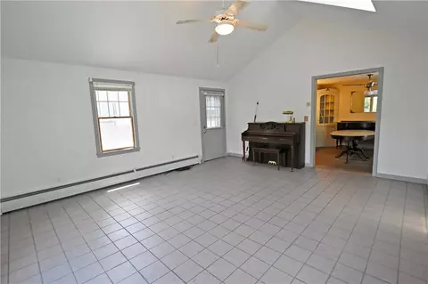206 Holmes Rd, Warwick, RI 02888 photo 11