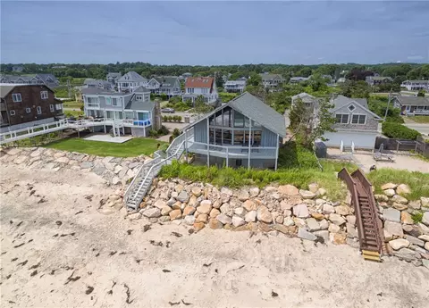 49 Atlantic Ave, Westerly, RI 02891 photo 4