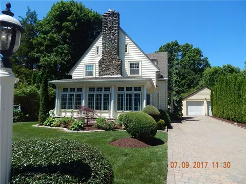 111 Beacon Ave, Warwick, RI 02889 photo 3
