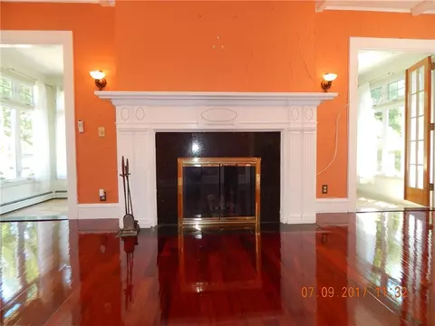 111 Beacon Ave, Warwick, RI 02889 photo 8