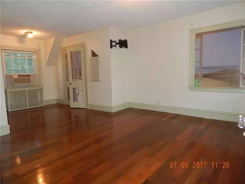 111 Beacon Ave, Warwick, RI 02889 photo 20