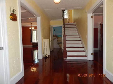 111 Beacon Ave, Warwick, RI 02889 photo 4