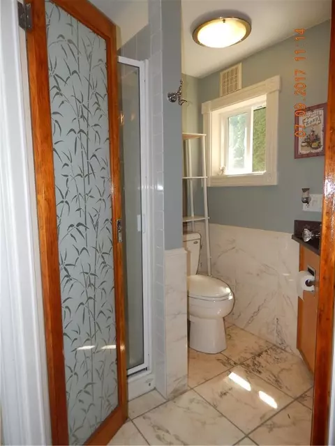 111 Beacon Ave, Warwick, RI 02889 photo 14