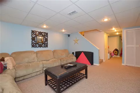 16 Wildflower Dr, Coventry, RI 02816 photo 33