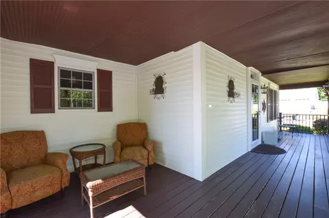 16 Wildflower Dr, Coventry, RI 02816 photo 4