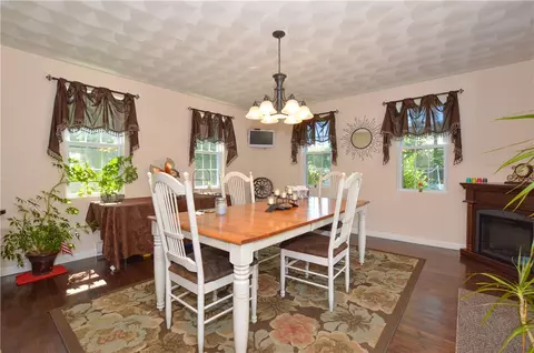 16 Wildflower Dr, Coventry, RI 02816 photo 19