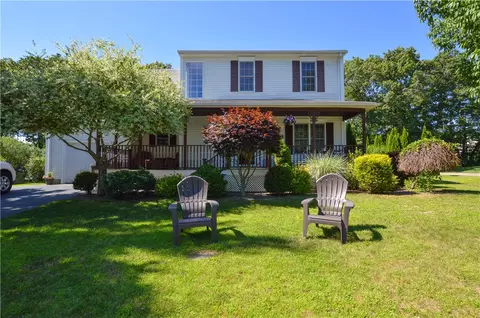 16 Wildflower Dr, Coventry, RI 02816 photo 2