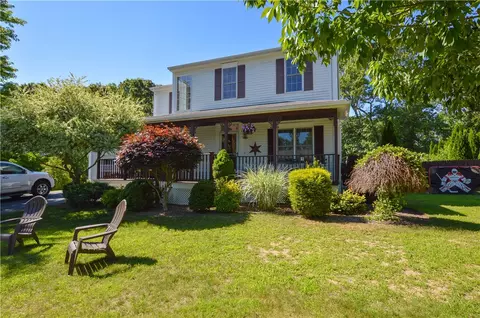 16 Wildflower Dr, Coventry, RI 02816 photo 1