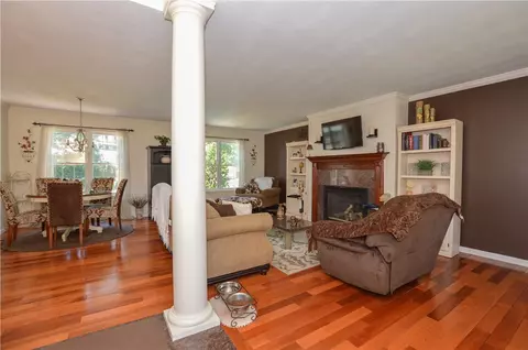 16 Wildflower Dr, Coventry, RI 02816 photo 5
