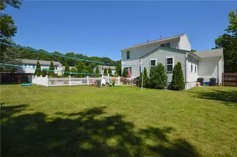 16 Wildflower Dr, Coventry, RI 02816 photo 40
