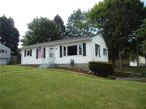 119 Marshall Rd, Woonsocket, RI 02895 photo 1