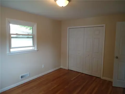 119 Marshall Rd, Woonsocket, RI 02895 photo 10