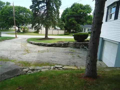 119 Marshall Rd, Woonsocket, RI 02895 photo 20