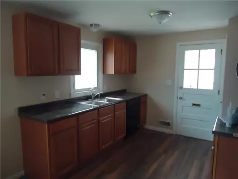 119 Marshall Rd, Woonsocket, RI 02895 photo 13