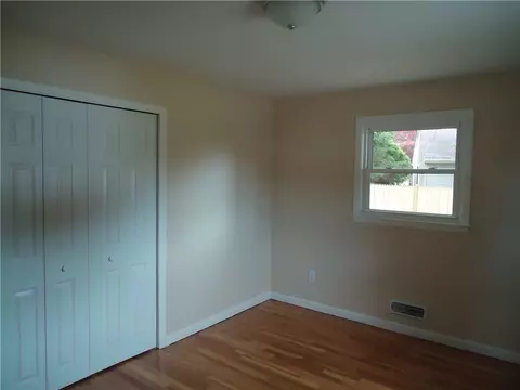 119 Marshall Rd, Woonsocket, RI 02895 photo 8