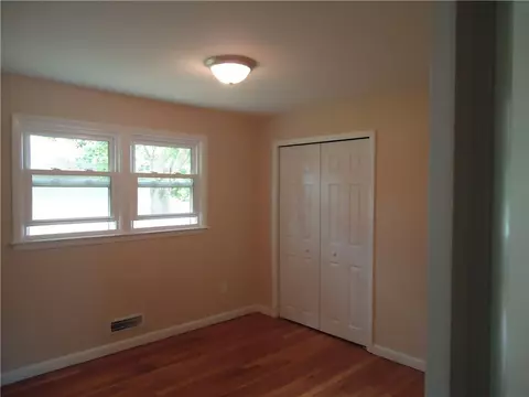 119 Marshall Rd, Woonsocket, RI 02895 photo 9
