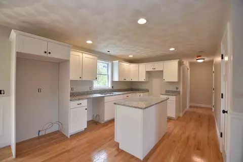 290 Douglas Hook Rd, Glocester, RI 02814 photo 8