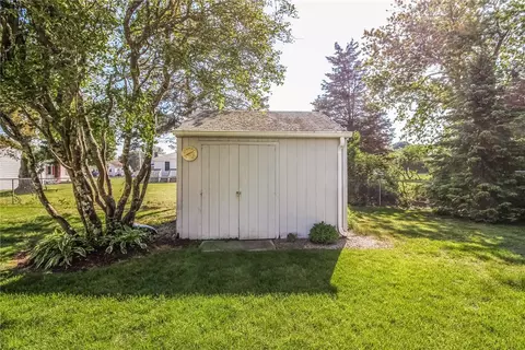 72 Benson Ave, Westerly, RI 02891 photo 34