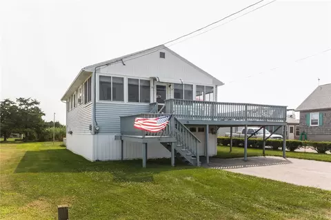 19 Benson Ave, Westerly, RI 02891 photo 3