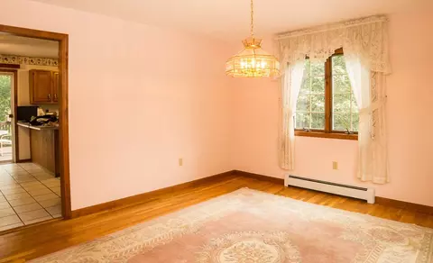 16 Surrey Dr, Westerly, RI 02891 photo 8