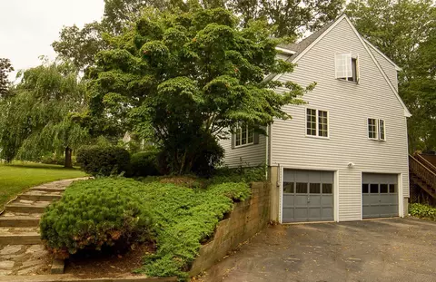 16 Surrey Dr, Westerly, RI 02891 photo 22