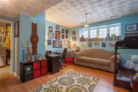 126 E Killingly Rd, Foster, RI 02825 photo 25
