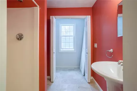 126 E Killingly Rd, Foster, RI 02825 photo 4