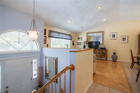 126 E Killingly Rd, Foster, RI 02825 photo 8