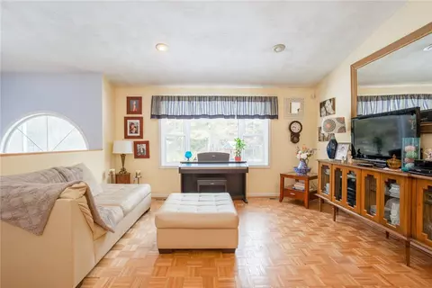 126 E Killingly Rd, Foster, RI 02825 photo 5