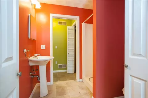 126 E Killingly Rd, Foster, RI 02825 photo 34