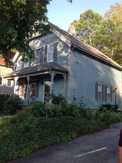 632 S Main St, Woonsocket, RI 02895 photo 3