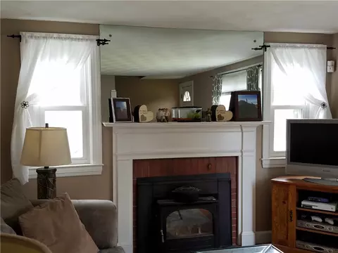 75 Birch St, Warwick, RI 02888 photo 9