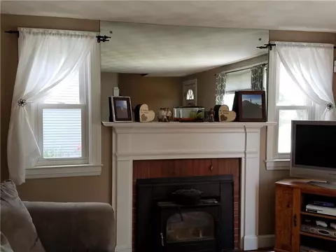 75 Birch St, Warwick, RI 02888 photo 8