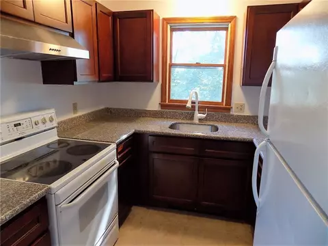 121 Oak St, Westerly, RI 02891 photo 11