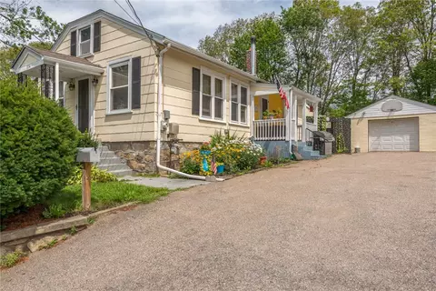 234 Oregon Ave, Woonsocket, RI 02895 photo 2