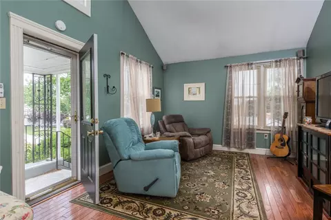 234 Oregon Ave, Woonsocket, RI 02895 photo 11