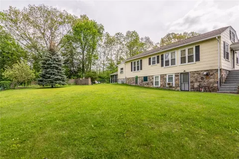 234 Oregon Ave, Woonsocket, RI 02895 photo 6