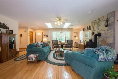 442 Widow Sweets Rd, Exeter, RI 02822 photo 8