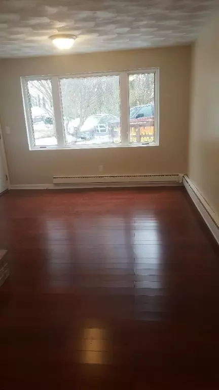 1 Marquette Dr, Warwick, RI 02888 photo 7