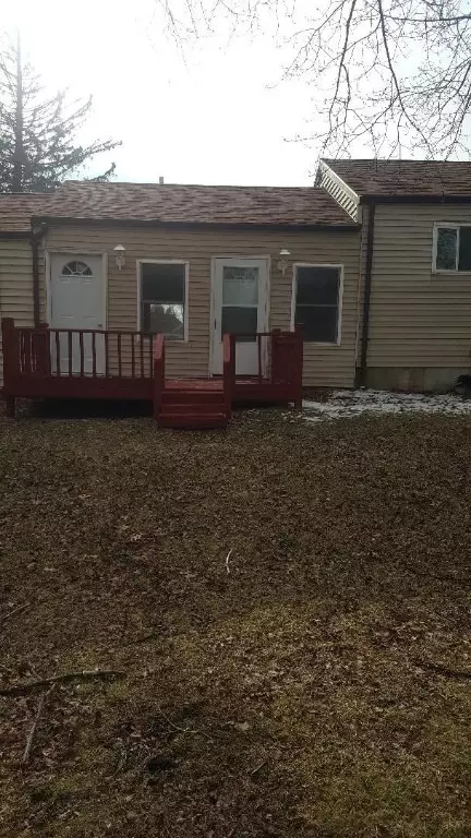 1 Marquette Dr, Warwick, RI 02888 photo 3