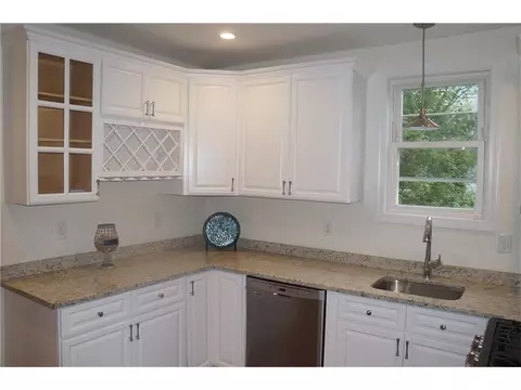 171 Adams St, Warwick, RI 02888 photo 4