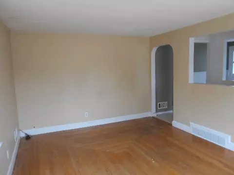 258 Pullen Ave, Pawtucket, RI 02861 photo 6