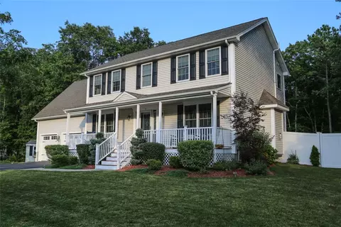 8 Conifer Ct, Coventry, RI 02816 photo 2