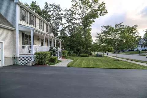 8 Conifer Ct, Coventry, RI 02816 photo 3