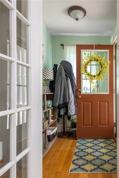 363 Mowry St, Woonsocket, RI 02895 photo 4