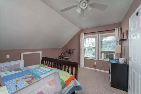 363 Mowry St, Woonsocket, RI 02895 photo 17