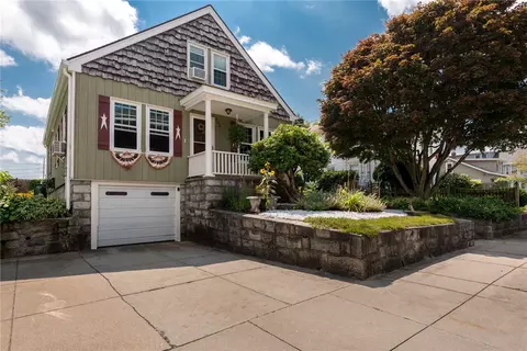 363 Mowry St, Woonsocket, RI 02895 photo 1