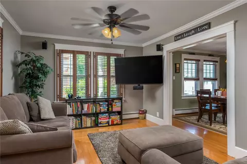 363 Mowry St, Woonsocket, RI 02895 photo 9